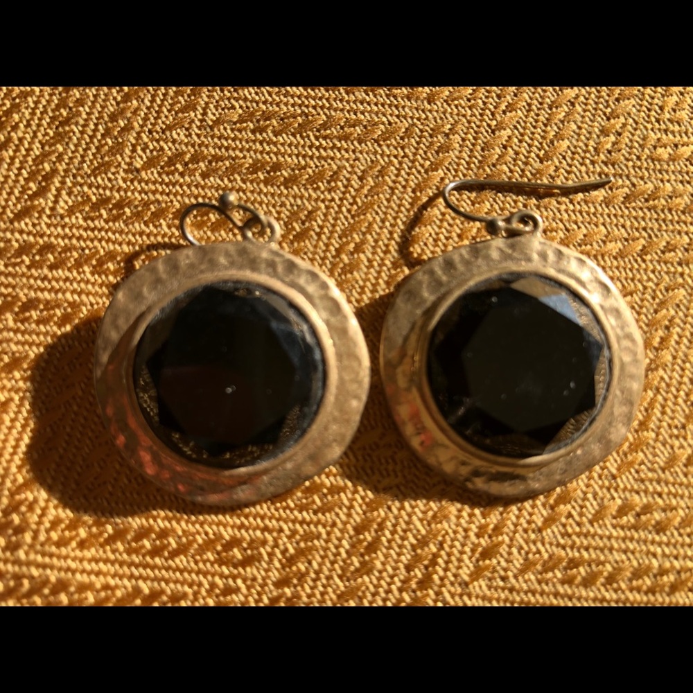 Hammered Gold & Black Stone Disc Earrings